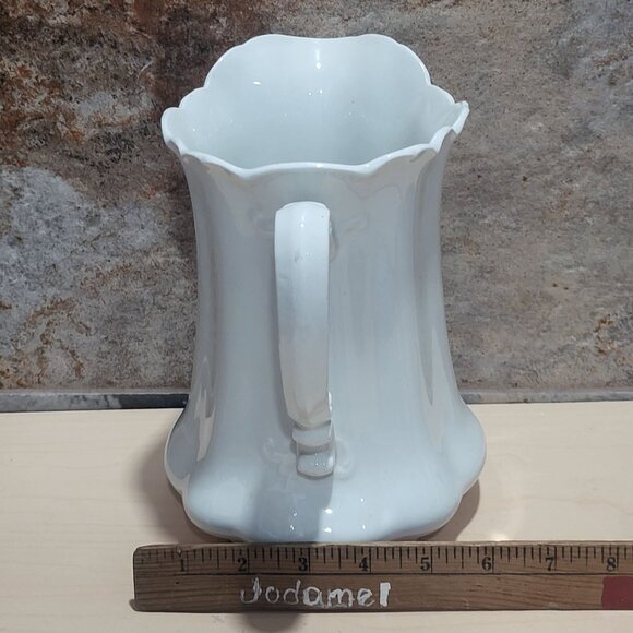 Johnson Brothers England White Porcelain Pitcher Scalloped Wavy Rim Base - Picture 9 of 13